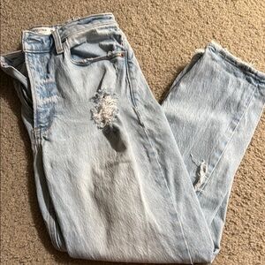 Abercrombie & Fitch light wash “The Mom” jeans Curve Love size 26 in Short